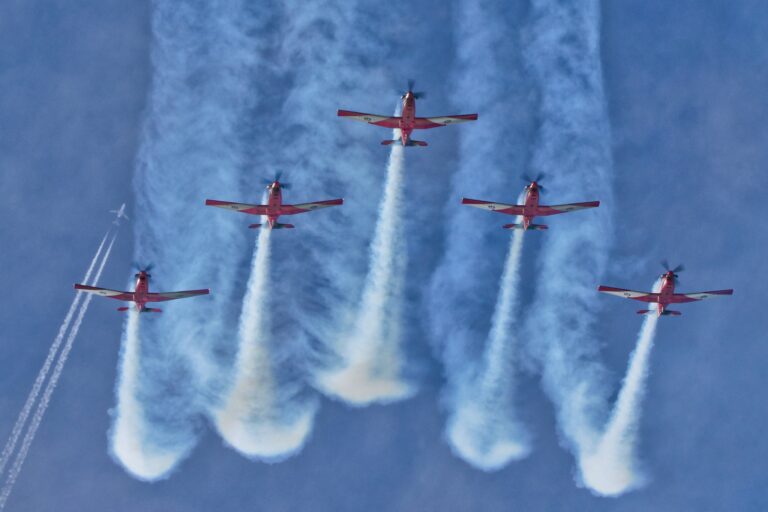Wings Over Illawarra - RAAF Roulettes